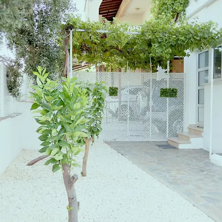 Citrus & Sun Luxury * Paphos